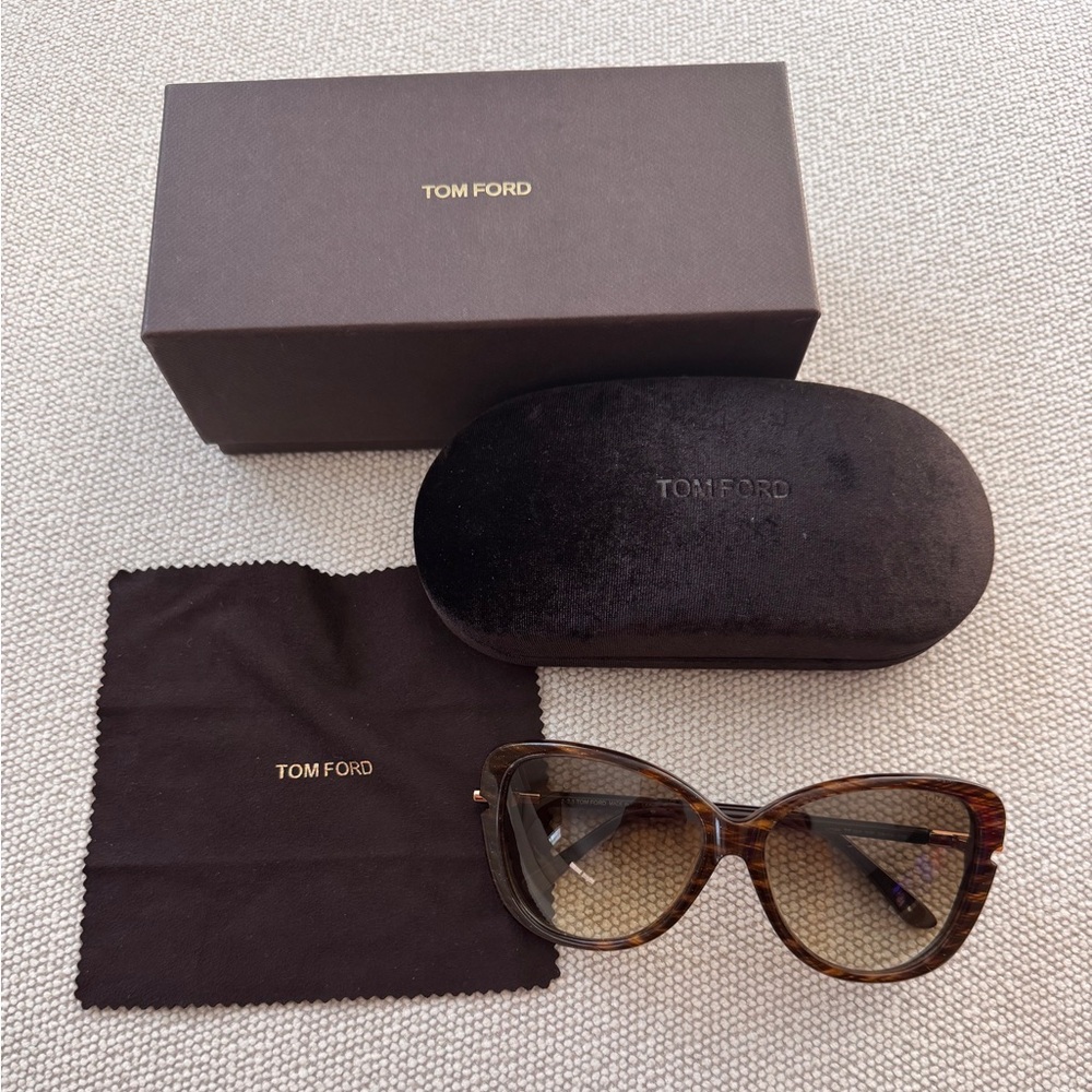 🌾 Tom Ford Women’s Sunglasses Linda Tortoise